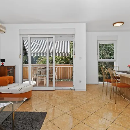 Mirna By Rent Istria Apartman